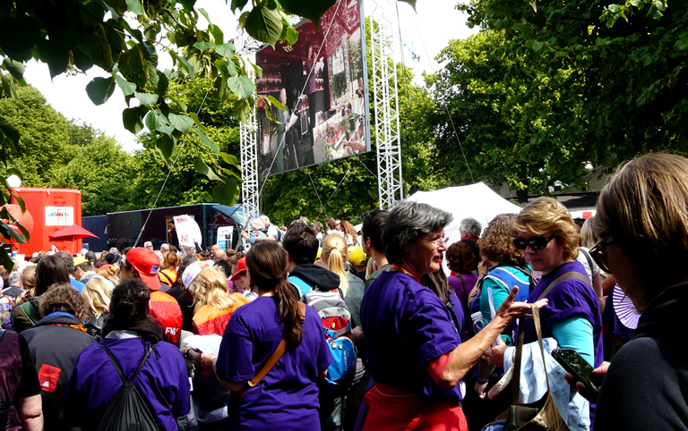 Landelijke manifestatie tegen bezuinigingen GGZ op 29 juni 2011, Malieveld, Den Haag